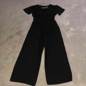ModCloth Holiday‎ Jumpsuit Women’s Size 4 Black